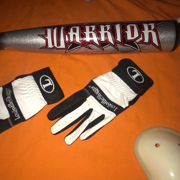 Child baseball equipment!!    $50 takes it all!! - Picture 2 of 4